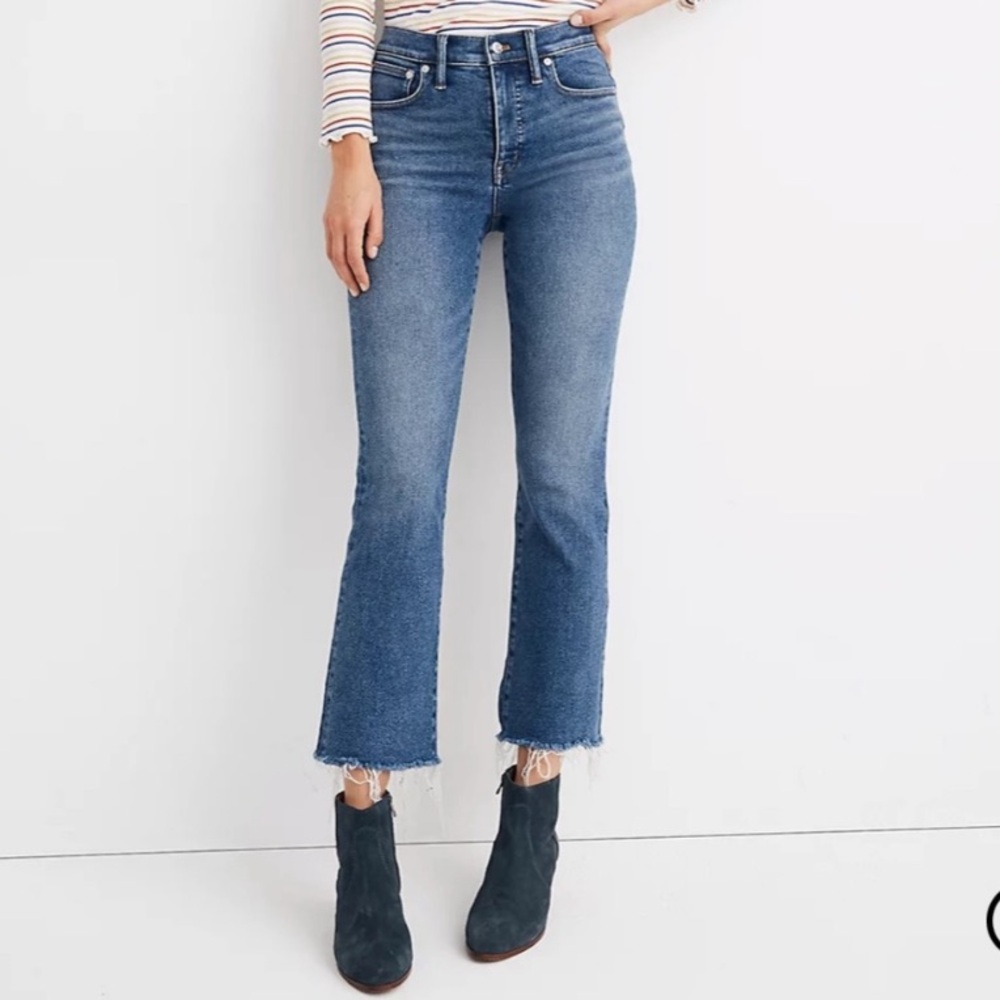 Madewell Flea Market Flare Jeans size 29.